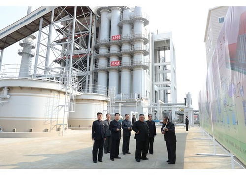 金正恩出席磷肥厂竣工仪式，面带微笑凸显民生关怀